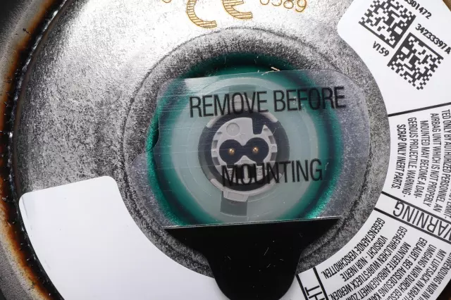 Part# 84400618 Ebony Steering Wheel Airbag - GM (84400618)