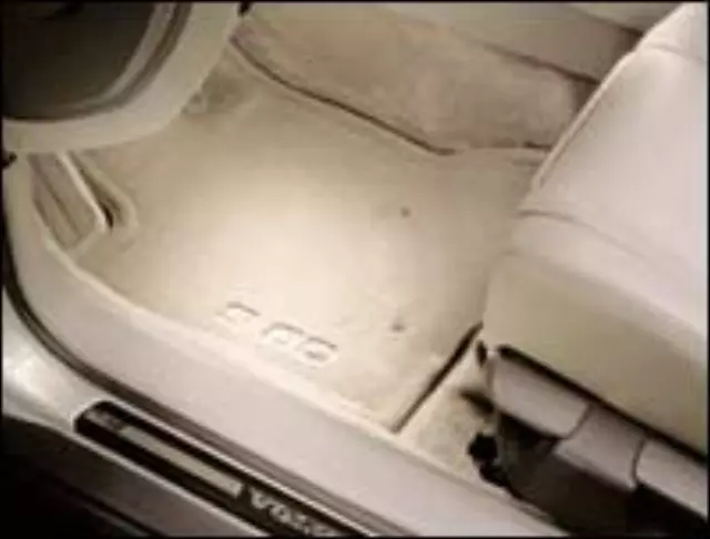 39865993 - Interior: Carpet Floor Mats - Oak for Volvo: S60 Image