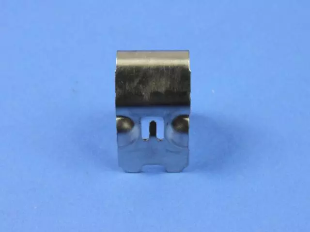 Tail Lamp Clip - Mopar (5288888AC)