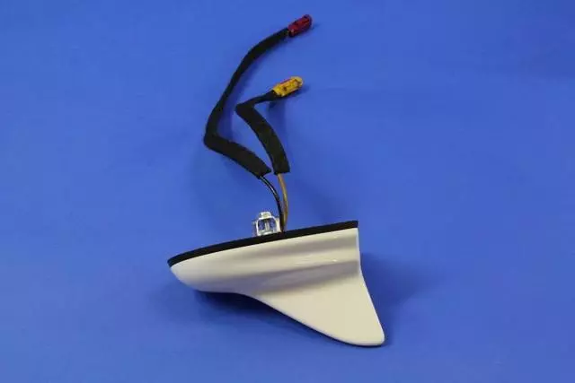 Antenna Body And Cable - Mopar (5NU67GW7AC)