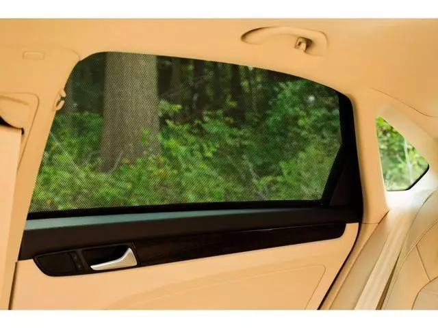 5C7064365 - Interior: Magnetic Pop-In Sunshade - Black for Volkswagen: Jetta Image