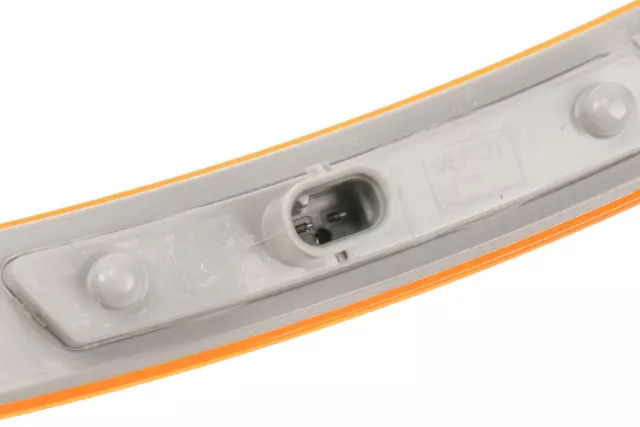 Part# 22771196 Front Passenger Side Marker Lamp - GM (22771196)