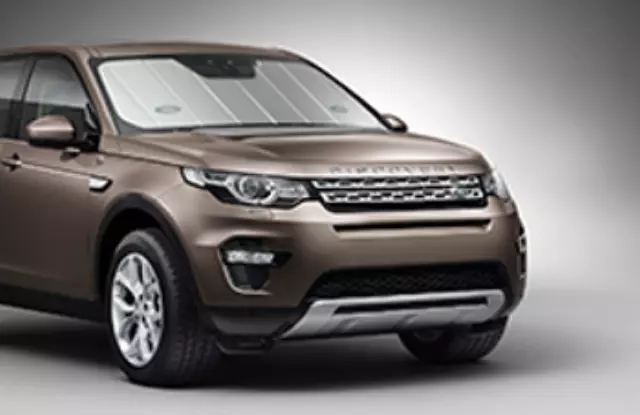 VPLCS0295 - : 2016-2020 Land Rover Discovery Sport - Windscreen Sun Shield for Land Rover: Discovery Sport Image