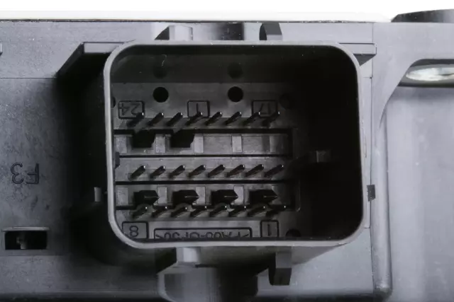 Airbag Sensing and Diagnostic Module - GM (22922719)