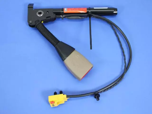 Front Inner Seat Belt, Left - Mopar (yp411t5ad)
