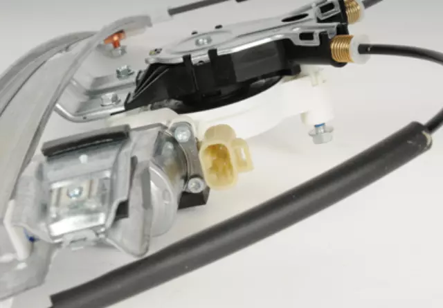 Rear Passenger Side Power Window Regulator and Motor Assembly - GM (15869654)