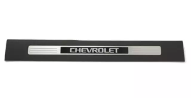 19171554 - Interior: Door Sill Plates, Front, Illuminated for Chevrolet: Avalanche, Suburban 1500, Suburban 2500, Tahoe Image