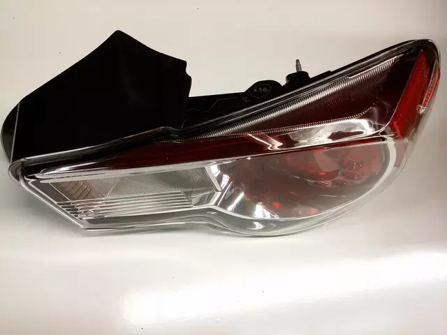 Tail Lamp Assembly | Passenger Side | 2013-2016 Scion FR-S - Toyota (SU003-05810)