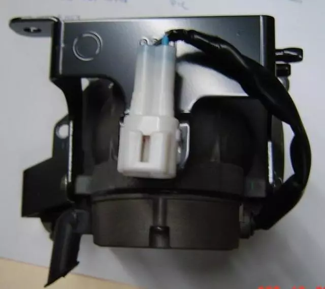 Lens & Housing - Toyota (81211-35050)