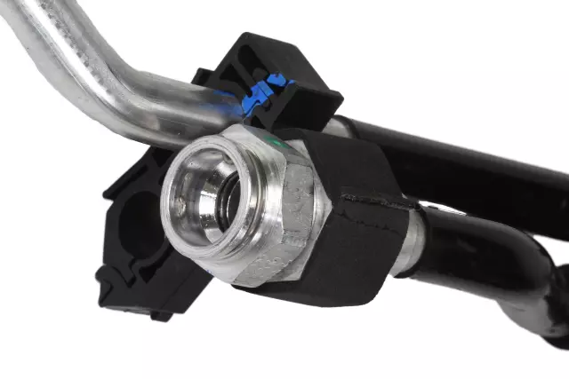 Automatic Transmission Auxiliary Fluid Cooler Inlet Intermediate Line - GM (84007064)