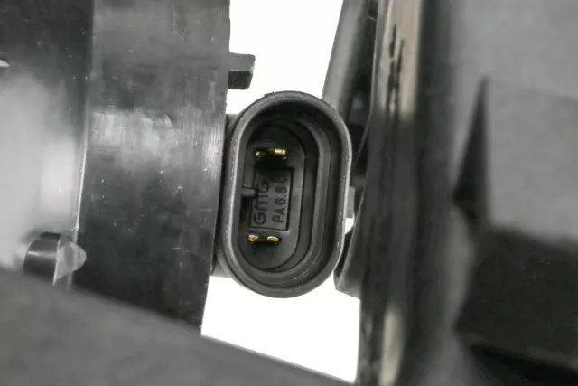 Driver Side Headlamp - GM (16526227)