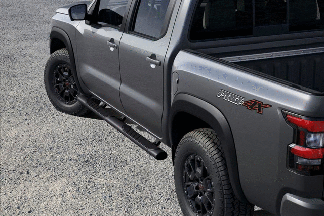 Step Rails - Tube (2-Piece Set/Black) - Nissan (T99T6-9BU40)
