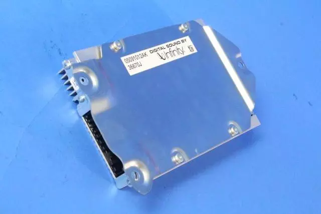 5091012AK - : Radio Amplifier for Mopar Image