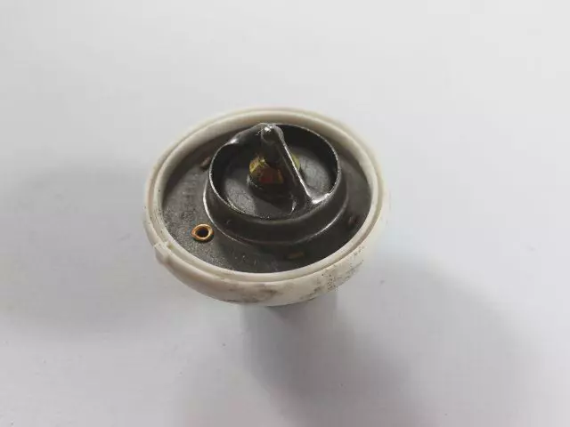Thermostat - Mopar (P5278144AA)