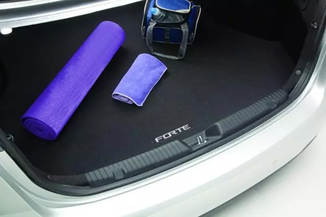 A7F12AC000 - Interior: Cargo Mat, Carpeted for Kia: Forte Image