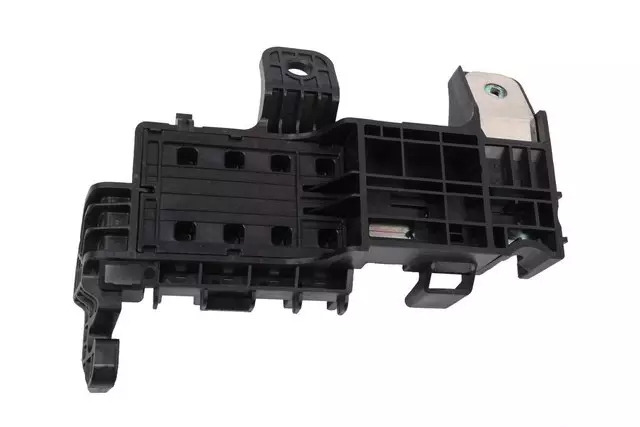 Battery Distribution Engine Compartment Fuse Block - GM (84014023)