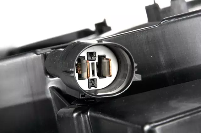 1581880 - Cooling System: ACDelcoâ„¢ Fan Assembly for GM Image