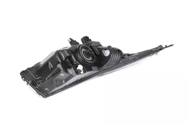 Driver Side Headlamp - GM (95900041)