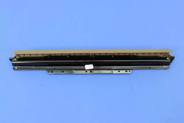 Sunshade - Mopar (1VN03HL5AA)