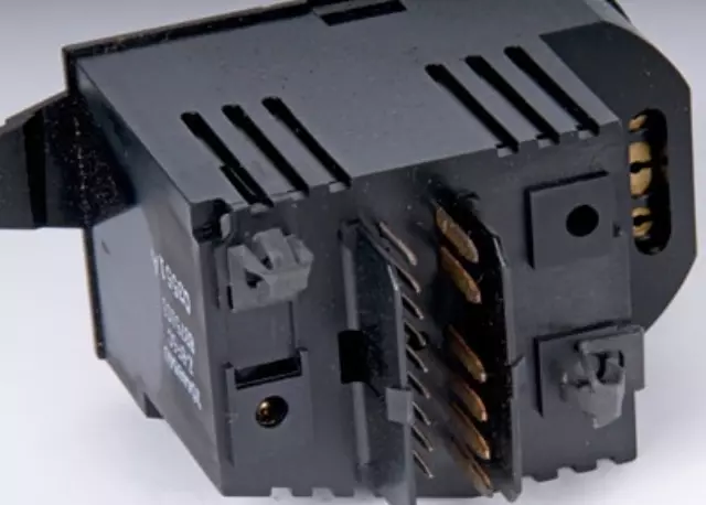 Headlamp Switch - GM (19244652)