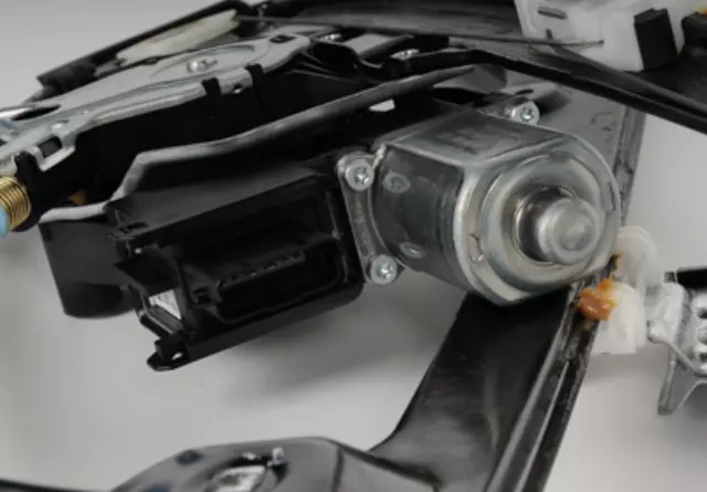 Front Passenger Side Power Window Regulator with Motor - GM (20888398)