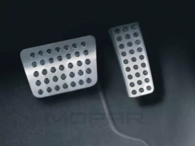 Pedal Kit - Mopar (82211711AB)