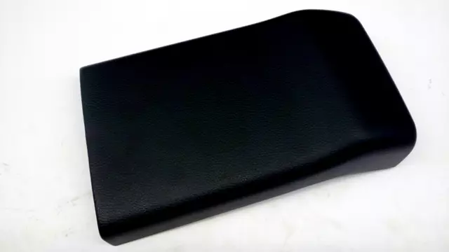 92113FJ060VH - Body: Rear Cover for Subaru: Crosstrek, Impreza, XV Crosstrek Image