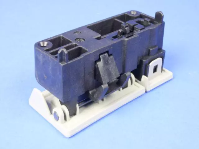 Glovebox Door Latch - Mopar (ZA13BD1AA)