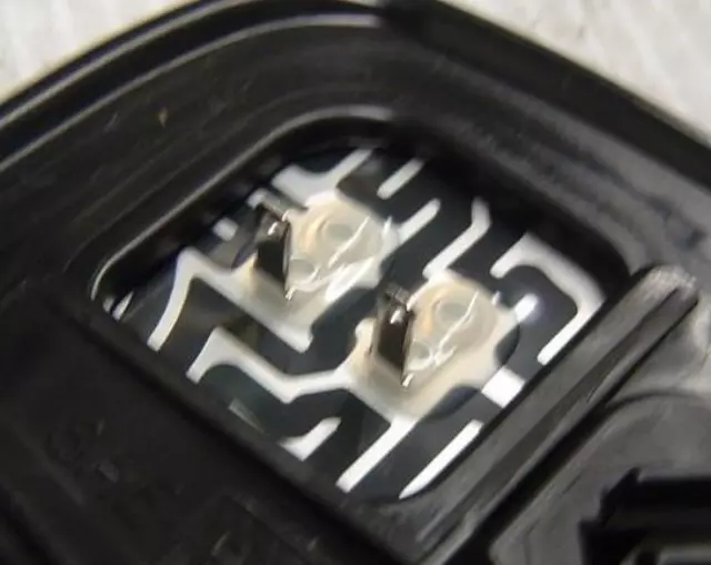 8796142820 - Body: Mirror Glass for Toyota: RAV4 Image