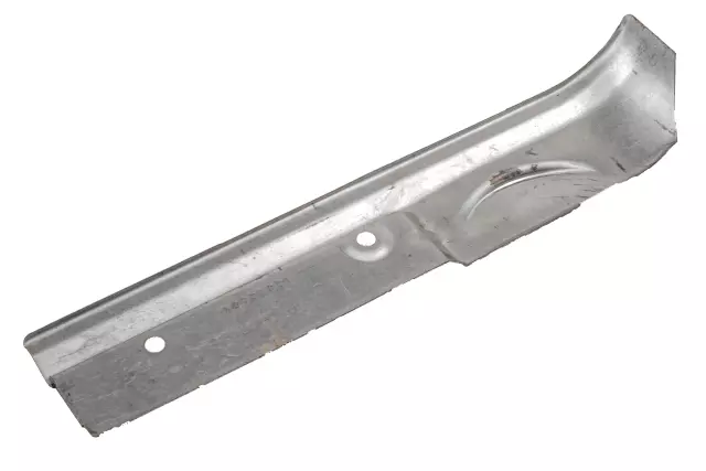 15918791 - Exhaust: Front Shield for Buick: Rainier | Chevrolet: Trailblazer, Trailblazer EXT | GMC: Envoy, Envoy XL, Envoy XUV | Oldsmobile: Bravada Image