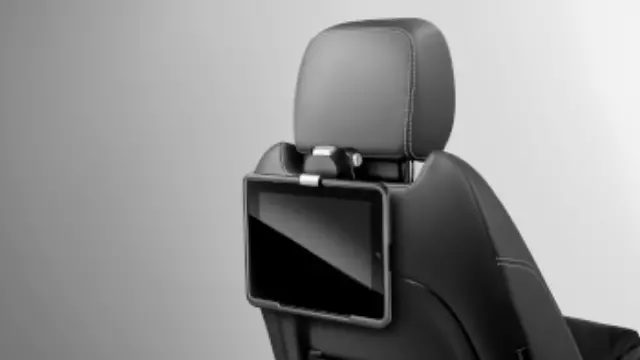 J9C2163 - Electronics: Click And Play - Ipad 2 - 4 for Jaguar Image