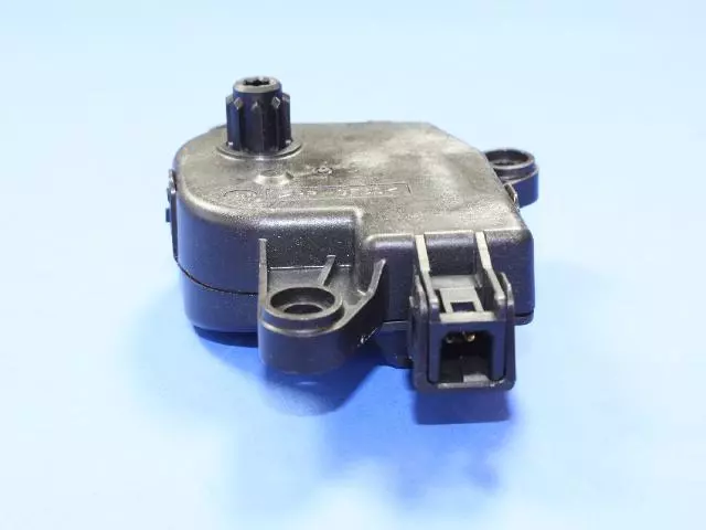 A/C And Heater Actuator - Mopar (4885206AB)