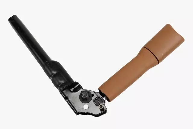 Choccachino Passenger Seat Belt Tensioner - GM (19366552)