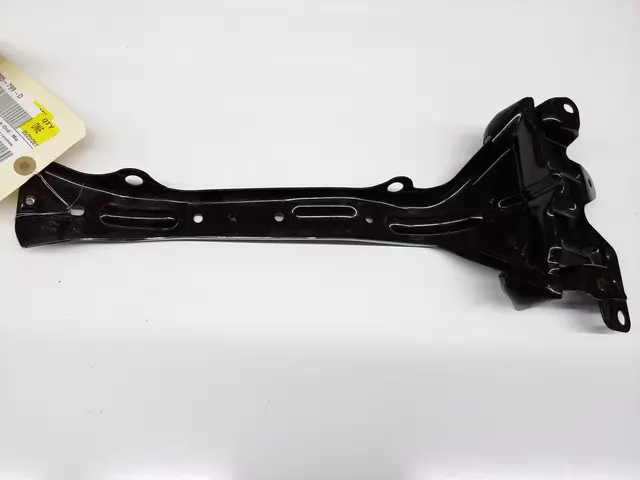 7L0805799D - Body: Center Support for Volkswagen: Touareg Image