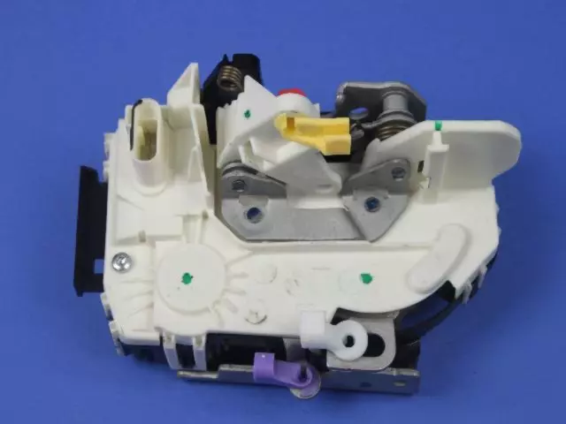 Front Door Latch, Right - Mopar (68071848AC)