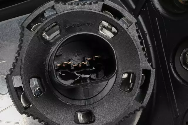 19149891 - Electrical: Headlamp Assembly for Pontiac: Grand Prix Image