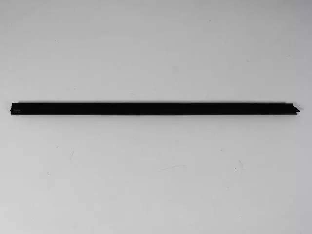 Latéral De Porte Avant Joint D`etancheite, Côté Gauche - Mopar (05067149AB)