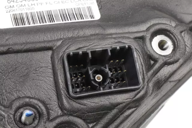 Driver Side Door Mirror Kit - GM (84234663)