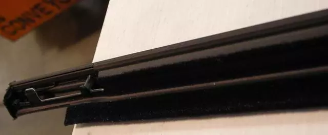 Door Belt Molding (Right, Front) - Toyota (75710-02050)