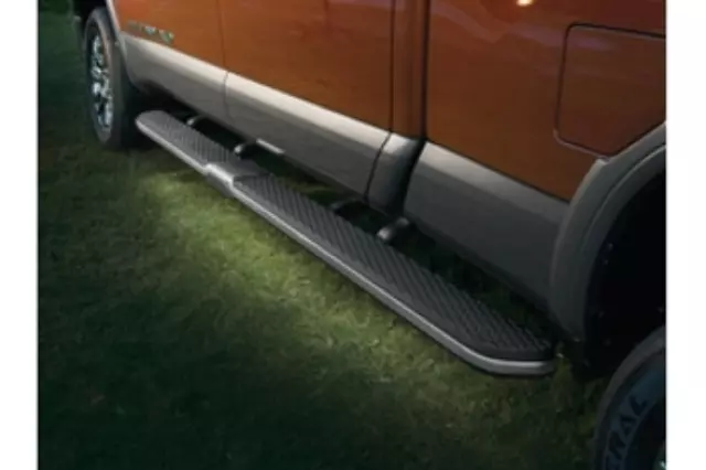 999T6W3413 - : Assist Step Running Board, W/Lights, Right-Hand for Nissan Image