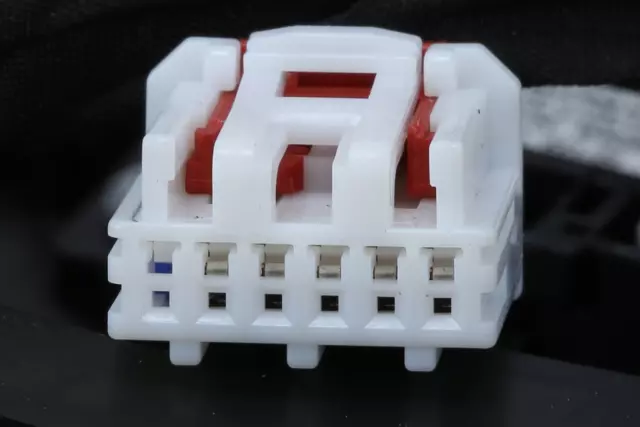 Medium Dark Pewter II Passenger Side Door Garnish Molding - GM (22780334)