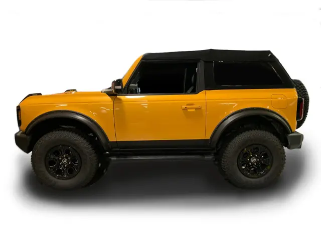 VR2DZ16268A - Exterior: Retro-Style Fender Flares for Ford: Bronco Image