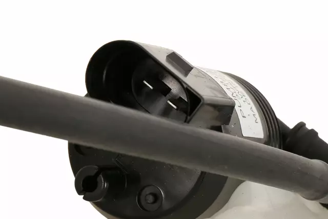 Windshield Washer Fluid Reservoir - GM (84070303)