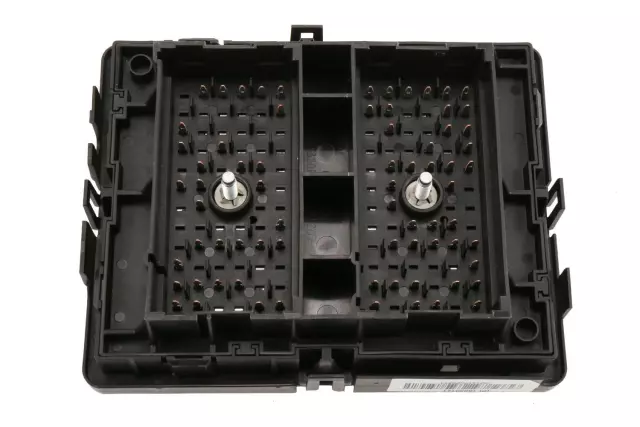 15930141 - Electrical: Junction Block for Chevrolet: Express 1500, Express 2500, Express 3500 | GMC: Savana 1500, Savana 2500, Savana 3500 Image