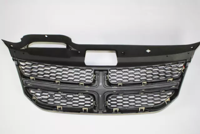 Grille - Mopar (1VU67TZZAC)