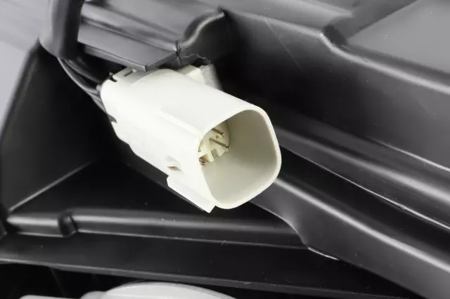 84650574 - Electrical: Headlamp Assembly for Chevrolet: Malibu Image