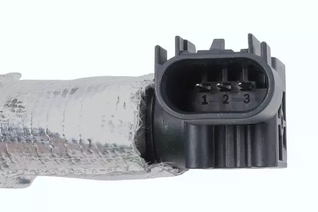 1762038 - Body: ACDelcoâ„¢ Vacuum Hose for GM Image