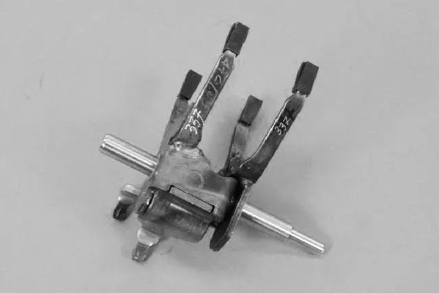 68120404AA - C633; 6-Speed; Dual Dry Clutch Automatic: Second, Fourth And Fifth Fork for Mopar Image