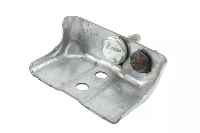 Front Seat Belt Retractor Anchor Plate - GM (84037337)