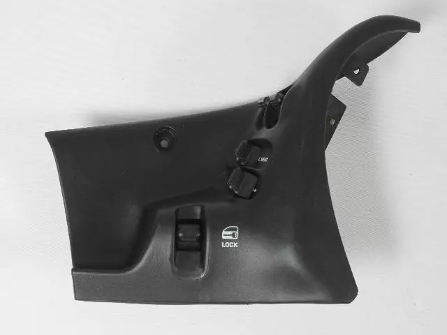 PF33SX8 - Electrical: Window Switch for Chrysler: Grand Voyager, Town &amp; Country, Voyager | Dodge: Caravan, Grand Caravan Image